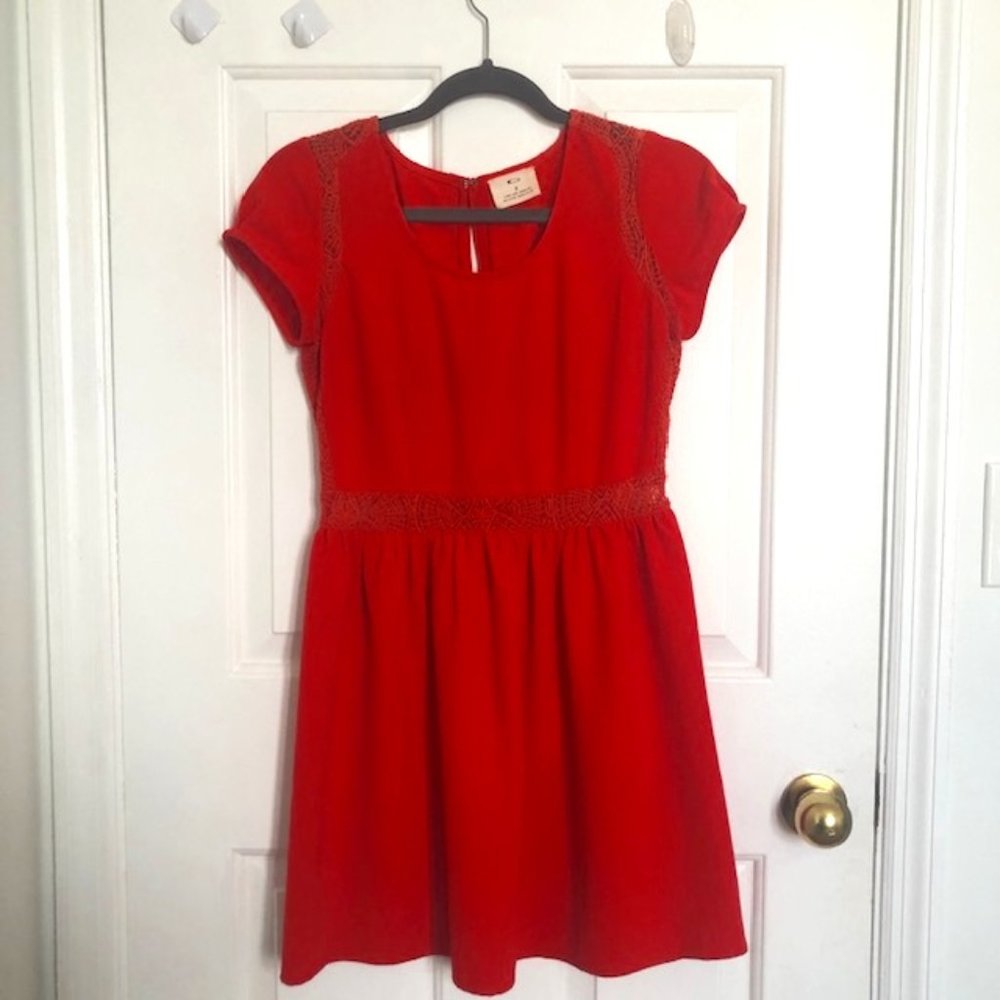 UO Pins‎ & Needles Red Crepe Dress w/ Lace Cut-Outs Sz 2 - Picture 3 of 8